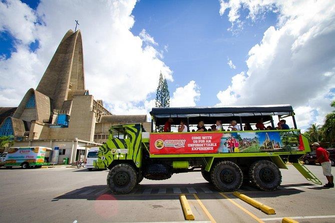 Country Safari Truck